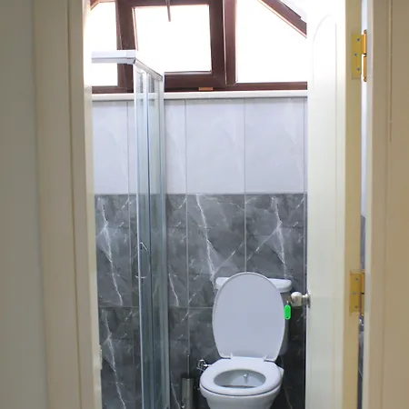 Nevizade Hotell *